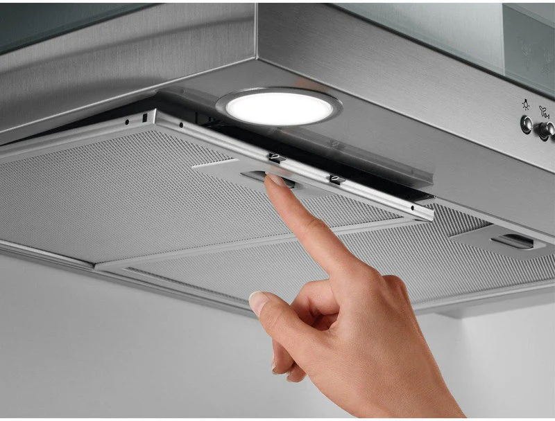 AEG DTB3954M - Stainless Steel/Glass Chimney Hood - 90cm Wide - C Energy Rated - Image 4