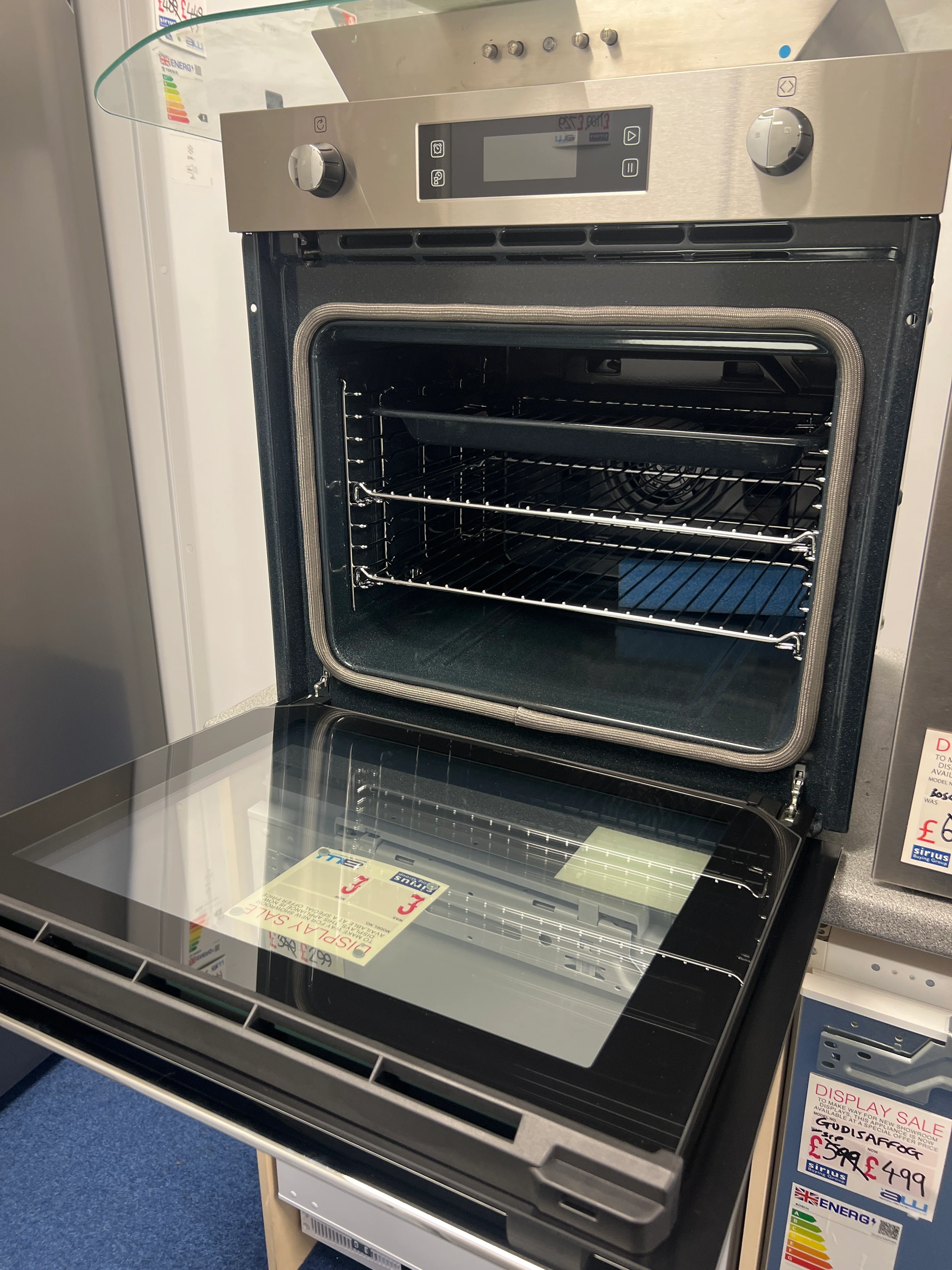 Belling BI602MFPYSTA 70L Built-In Electric Single Oven - Ex Display - Image 2