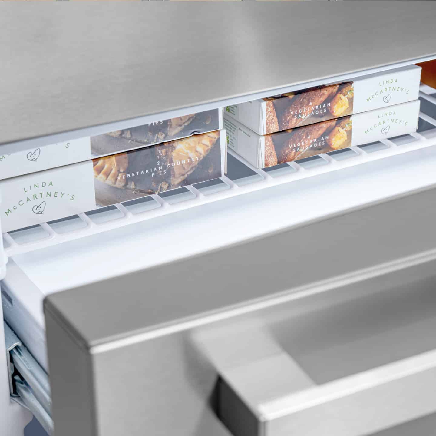 Caple CAFF43 - Stainless Steel American Fridge Freezer - 398L/211L - F Energy - Image 2