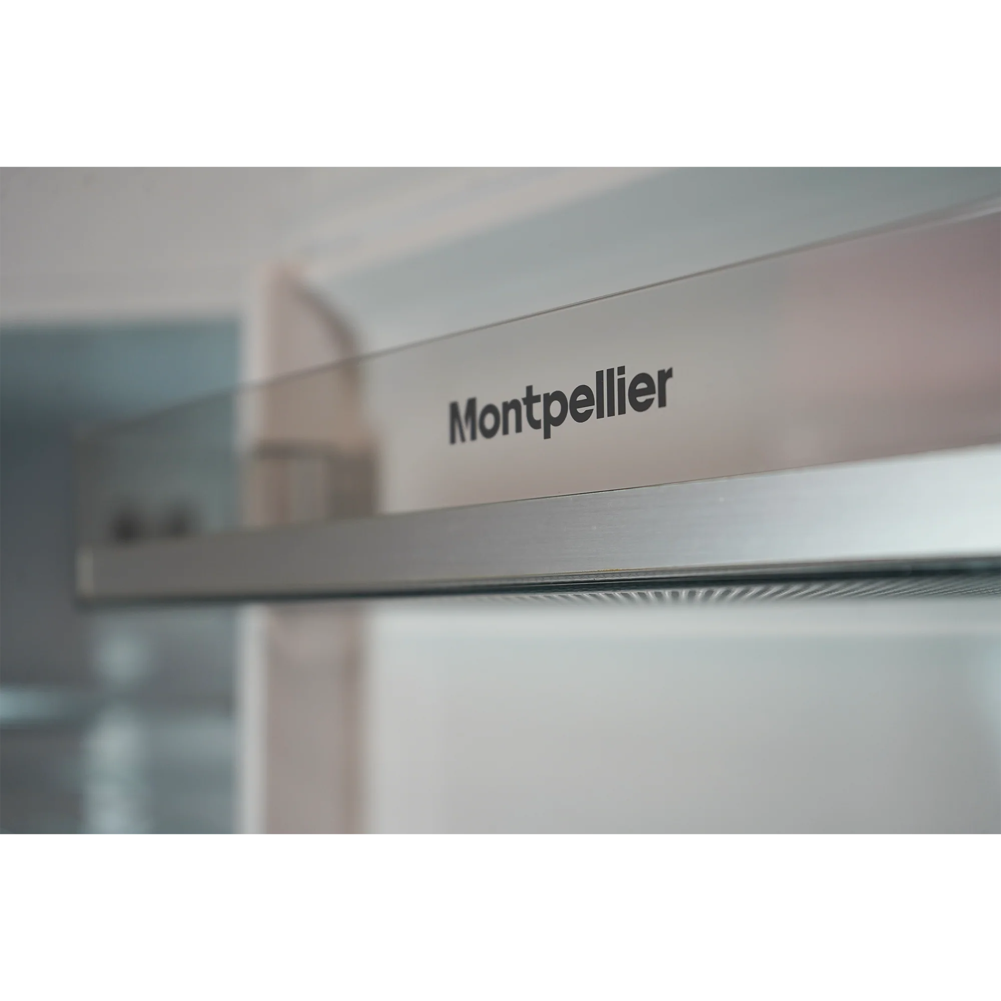Montpellier MDANF201C - Tall Cream 327L No Frost - Garage Safe Fridge Freezer - E Energy Rating - Image 4