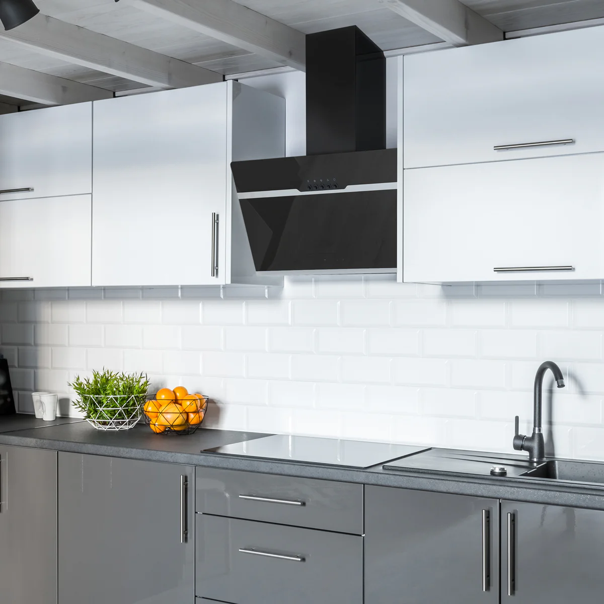 Montpellier MHD650BK - Black 60cm Slanted Glass Extractor Hood - 258 m3/h - A energy - Image 4