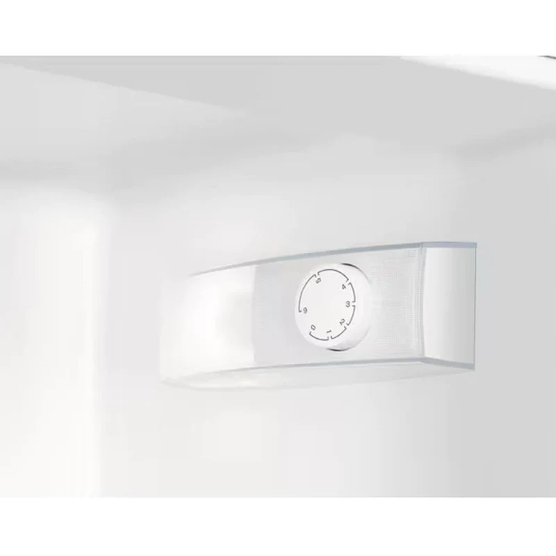 Zanussi ZRAN88ES - Larder Auto Defrost Fridge - Image 3